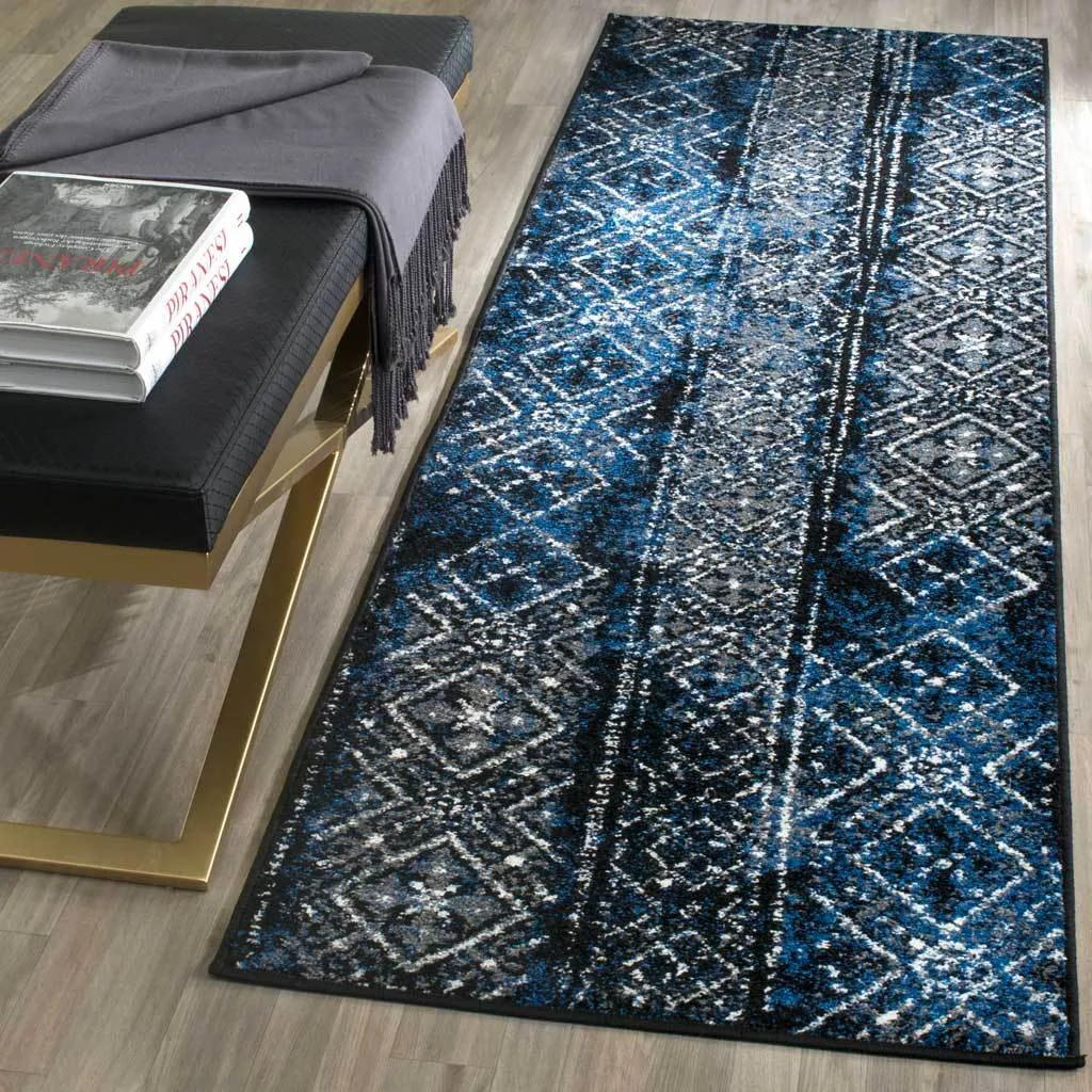 Adirondack Tradition Silver/Black Runner Rug