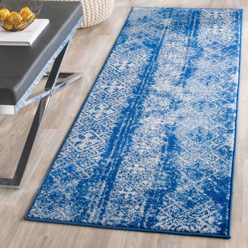 Adirondack Tradition Silver/Blue Runner Rug